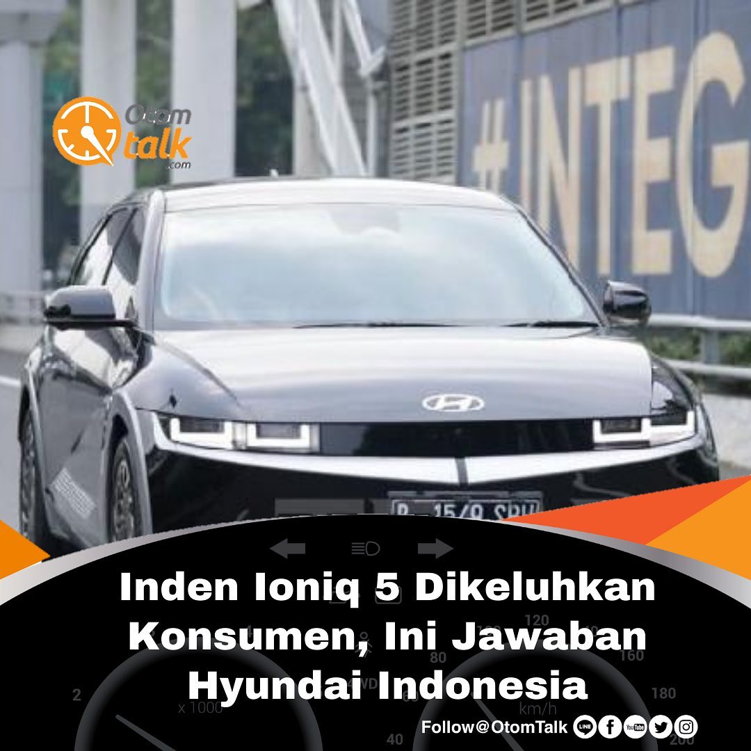 Inden Ioniq 5 Dikeluhkan Konsumen, Ini Jawaban Hyundai Indonesia

Inden Hyundai Ioniq 5 yang dianggap terlalu lama dikeluhkan konsumen. Adalah musisi Sammy Bramantyo, bassist Seringai, yang mengaku sudah menanti Ioniq 5 pesanannya hingga 10 bulan. Hingga saat ini, mobil impiannya itu tak kunjung datang.   Berbeda dengan Ryo Bramantyo, sang adik, yang memesan Ioniq 5 hampir bersamaan tetapi kini sudah mendapatkan unitnya. Ryo memesan mobil listrik buatan PT Hyundai Motors Indonesia itu 15 hari setelah pemesanan sang kakak.   Curhatan Sammy itu ia unggah di akun Instagram pribadinya @sam_bram Kamis, 23 Maret 2023. Sammy juga mengunggah percakapan dengan akun @hyundaipegangsaan.id tentang curhatannya itu melalui Insta Story-nya. 

Atas ketidakpastian tersebut, meminta pengembalian down payment 100 persen yang sudah diberikan kepada sales Hyundai. Namun ketika diminta kembalikan uang DP, dirinya harus menunggu hingga dua minggu pencairan.
Parahnya lagi sales tersebut sudah tidak bekerja di dealer terkait, bahkan ada yang menyarankan menambah Rp 50 juta agar unit dikirim cepat.

Head of Public Relations PT Hyundai Motors indonesiaUria Panyalombo Nalambok Simanjuntak hanya memberikan penjelasan perihal inden Ioniq 5 yang lama saat dimintai konfirmasi, Jumat, 24 Maret 2023.   “Ioniq 5 sejak pertama kali diluncurkan sudah menjadi salah satu produk terlaris Hyundai di Indonesia. Dan, ini di luar ekspektasi kami terkait permintaan yang tinggi dari masyarakat untuk Ioniq 5 yang berpengaruh langsung kepada masa tunggu yang lebih lama,” ujar pria yang akrab dipanggil Uri ini.

“Saat ini kami juga terus berkoordinasi dengan Hyundai Motor Manufacturing Indonesia dan juga principle global agar dapat menambah kuota produksi Ioniq 5 di tahun ini,” kata dia melalui pesan aplikasi WhatsApp.

Menanggapi kabar negatif terhadap dealer yang melakukan upping harga agar mobil bisa lebih cepat diterima konsumen, Uri mengatakan bahwa Hyundai Motors Indonesia selaku distributor telah menetapkan MSRP (Manufacturer Suggested Retail Price) sebagai arahan dan himbauan mengenai harga resmi dari setiap produk yang dapat digunakan oleh setiap dealer. 

Sc: tempo.co